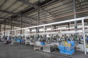 五金压铸业务线